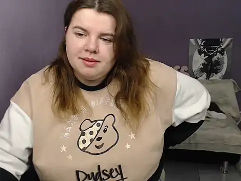 Snapshot of so_shy chatting on October 29, 7:43 am so shy online show from October 29, 7:43 am