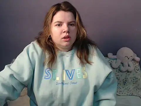 Snapshot of so_shy chatting on November 30, 7:23 am so shy online show from November 30, 7:23 am