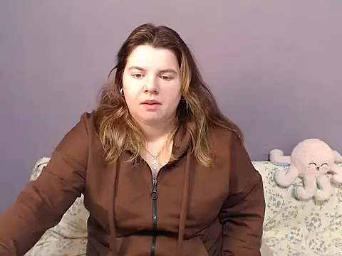 Snapshot of so_shy chatting on December 2, 7:36 am so shy online show from December 2, 7:36 am