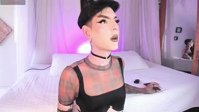 Ambar Jhones online show from January 28, 8:15 pm