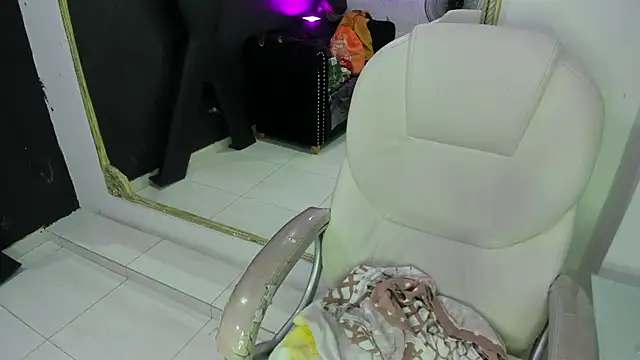 DarlingBDSM  online show from March 20, 1:04 pm