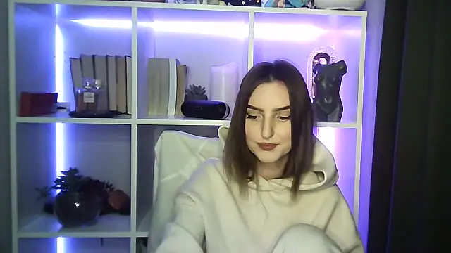 X Alisa online show from November 24, 7:24 pm