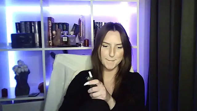 X Alisa online show from February 19, 8:27 pm