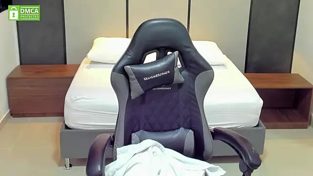 Snapshot of candy_summer28 chatting on September 22, 7:16 pm candy summer28 online show from September 22, 7:16 pm