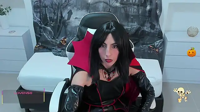 Snapshot of candy_summer28 chatting on October 31, 7:37 pm candy summer28 online show from October 31, 7:37 pm