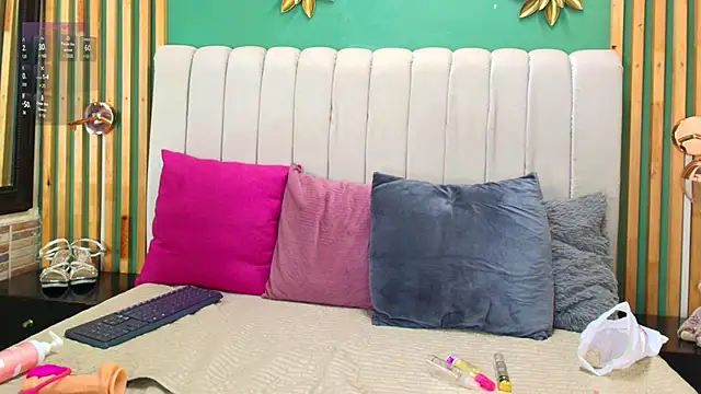 Snapshot of katlyn_martins chatting on February 5, 7:31 pm katlyn martins online show from February 5, 7:31 pm