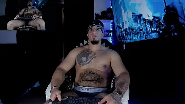 kingbear777 online show from January 31, 1:01 am