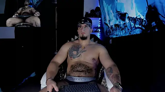 kingbear777 online show from March 14, 7:26 am