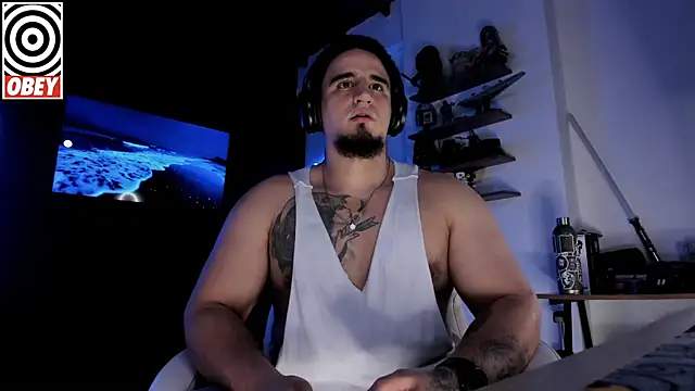 kingbear777 online show from September 27, 9:25 am