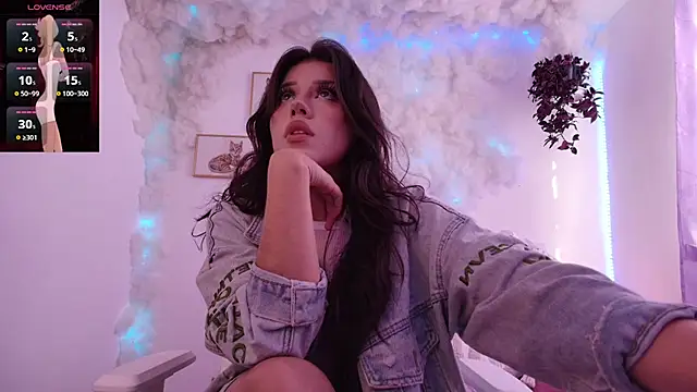 Snapshot of Ag4ta_ chatting on February 1, 9:19 pm Ag4ta online show from February 1, 9:19 pm