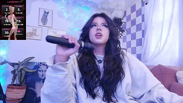 Snapshot of Ag4ta_ chatting on March 21, 10:50 pm Ag4ta online show from March 21, 10:50 pm