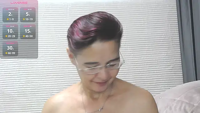 StaceyDarling online show from November 29, 6:44 pm