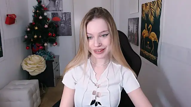 HeyDoraa online show from December 19, 3:08 pm