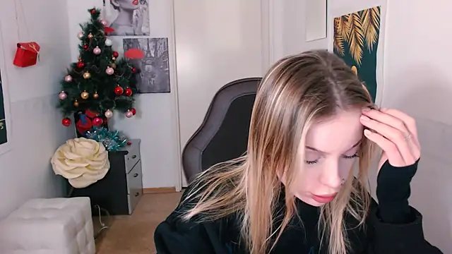 HeyDoraa online show from December 21, 3:20 pm