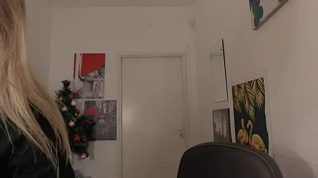 HeyDoraa online show from January 19, 3:21 pm