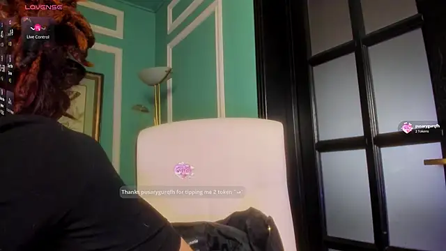 Snapshot of 1Munique chatting on January 8, 12:40 pm 1Munique online show from January 8, 12:40 pm