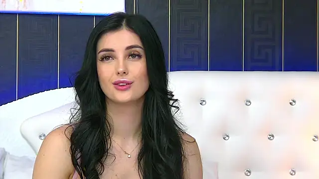 Snapshot of SophiaVilner chatting on January 22, 7:13 pm SophiaVilner online show from January 22, 7:13 pm