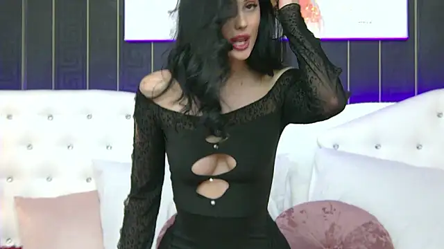 Snapshot of SophiaVilner chatting on February 2, 10:49 pm SophiaVilner online show from February 2, 10:49 pm