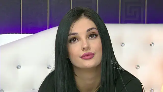 Snapshot of SophiaVilner chatting on March 20, 6:53 pm SophiaVilner online show from March 20, 6:53 pm