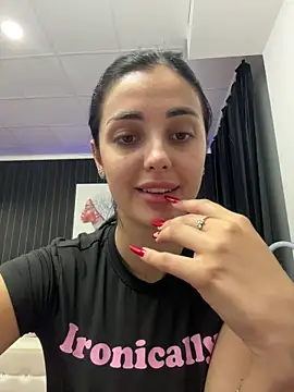 Snapshot of SophiaVilner chatting on September 23, 5:49 pm SophiaVilner online show from September 23, 5:49 pm