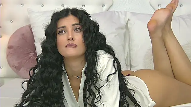 Snapshot of SophiaVilner chatting on September 29, 7:30 pm SophiaVilner online show from September 29, 7:30 pm