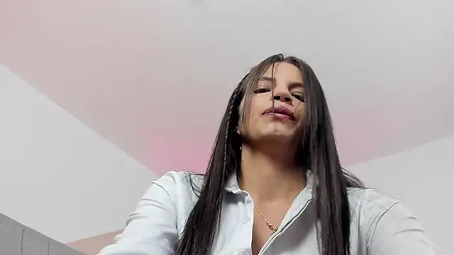 angieebaezz online show from March 4, 1:06 pm