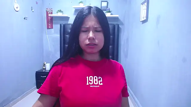 Snapshot of Letty_Plugxo chatting on March 4, 1:28 pm Letty Plugxo online show from March 4, 1:28 pm