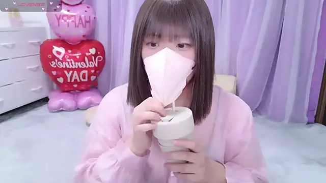 Snapshot of _mirai0917 chatting on February 8, 10:29 am  mirai0917 online show from February 8, 10:29 am