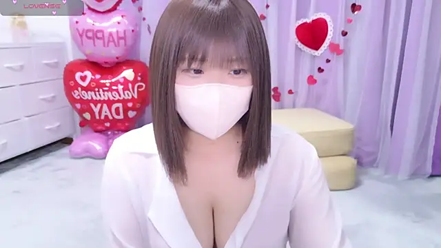 Snapshot of _mirai0917 chatting on February 10, 8:42 am  mirai0917 online show from February 10, 8:42 am