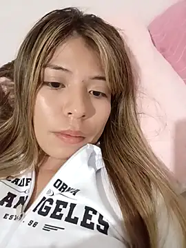 AnnWeltt online show from December 28, 1:18 am