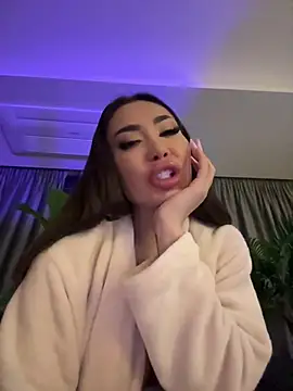 MissMooon online show from December 10, 11:08 pm