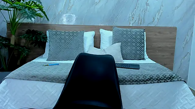 alice greco online show from November 27, 3:41 am