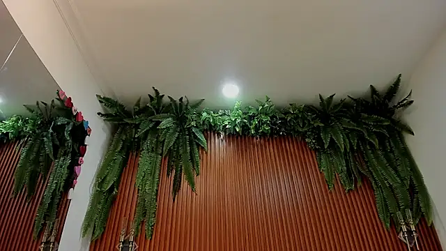 alice greco online show from March 10, 1:10 am