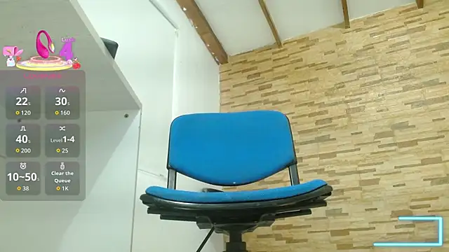 Snapshot of mrskatty chatting on October 8, 1:20 pm mrskatty online show from October 8, 1:20 pm