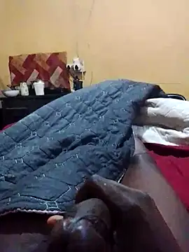 tonniii33 online show from February 7, 4:05 am