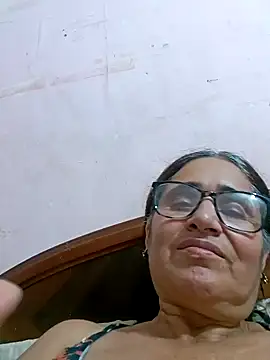  candi online show from January 27, 11:11 pm