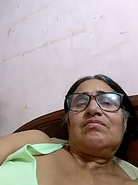  candi online show from January 28, 11:39 pm