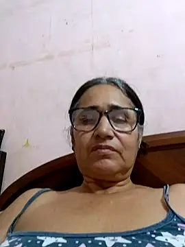  candi online show from February 1, 12:18 am