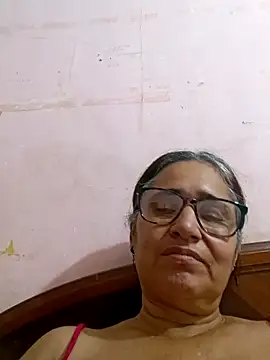  candi online show from February 13, 6:41 am