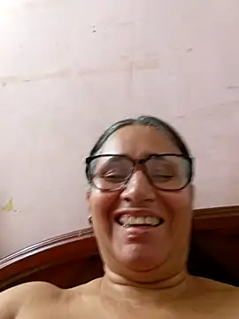  candi online show from February 25, 7:14 pm