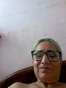  candi online show from September 26, 12:42 pm