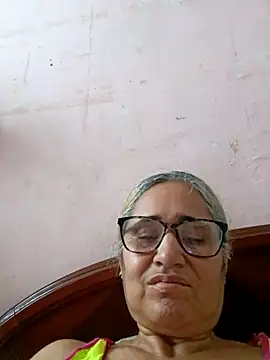  candi online show from November 1, 1:46 pm