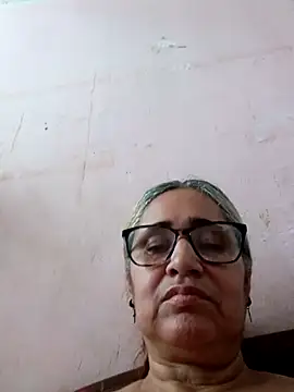  candi online show from November 18, 2:21 pm