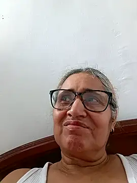  candi online show from December 13, 8:36 pm