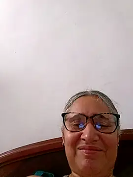  candi online show from February 11, 1:16 pm