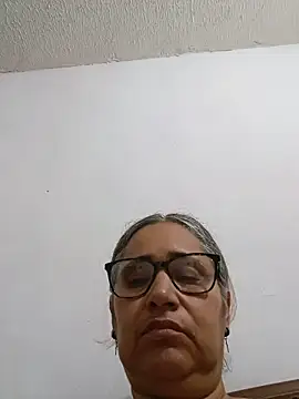  candi online show from June 1, 11:01 am
