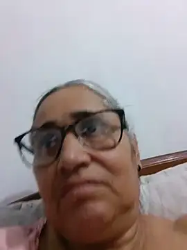  candi online show from June 11, 11:36 pm