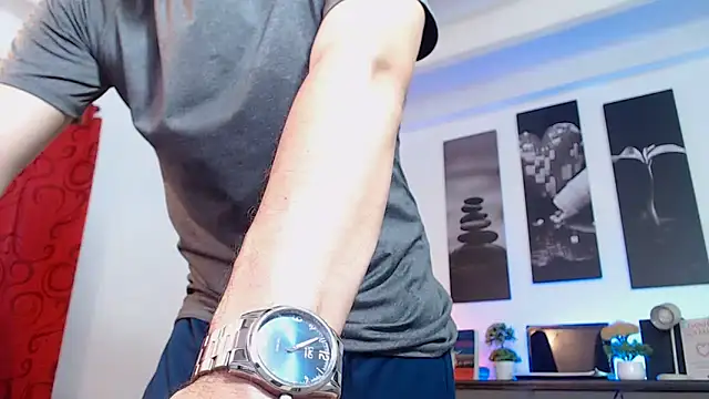 Jerry hot1 online show from February 13, 3:56 pm