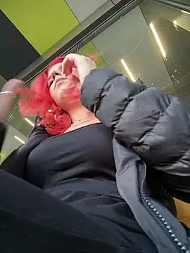 RiriRoseey online show from January 2, 11:31 am