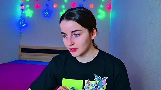 Snapshot of Miss_Arwen chatting on December 3, 3:41 am Miss Arwen online show from December 3, 3:41 am